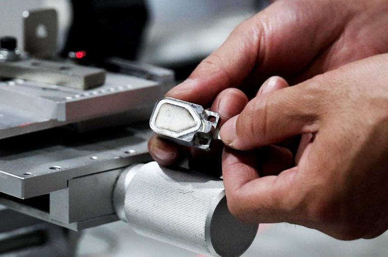 How to Choose Liquid Cooling Welding Equipment for Mass Production Featured Image